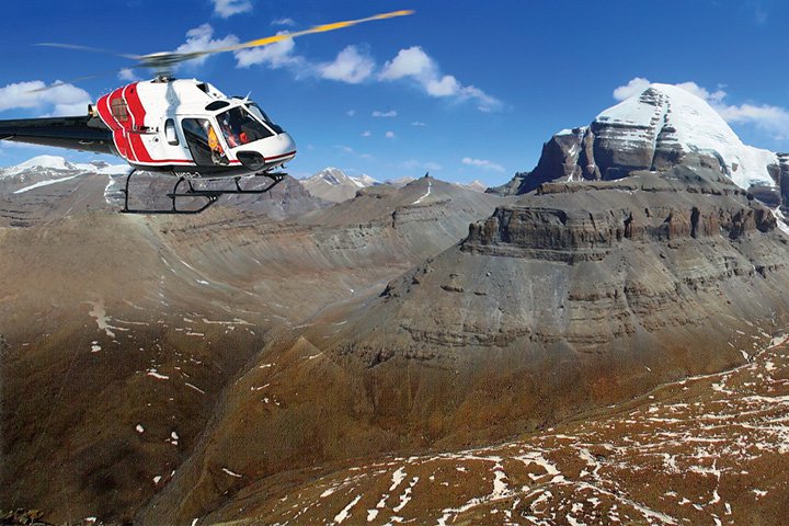 Helicopter flight during the Kailash Yatra